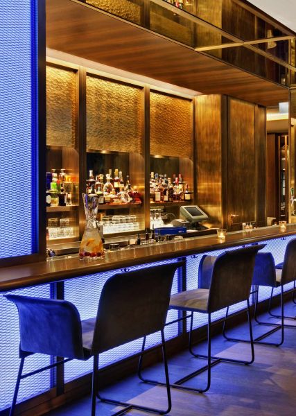 The Blue Fox Hotelbar Kempinski