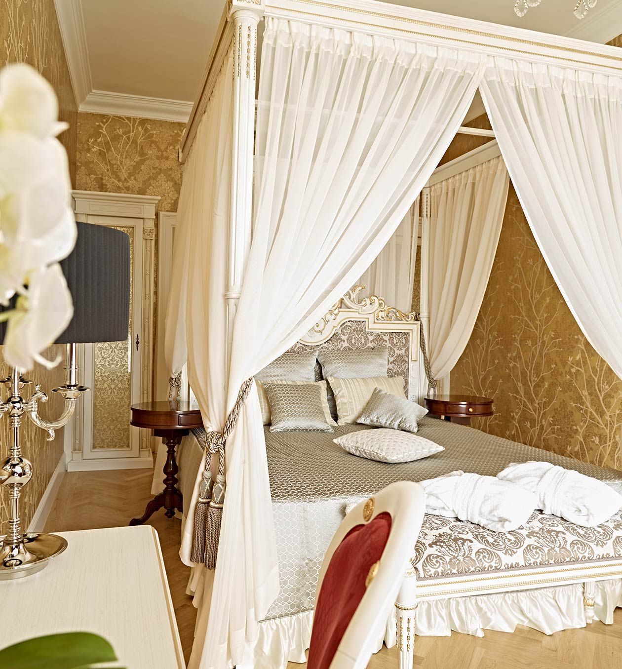 Luxuriöses Hotelzimmer in der Grand Suite im Schloss Schönbrunn in Wien