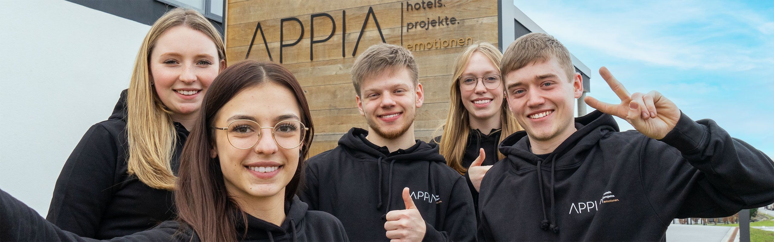 the trainees of Appia Contract GmbH