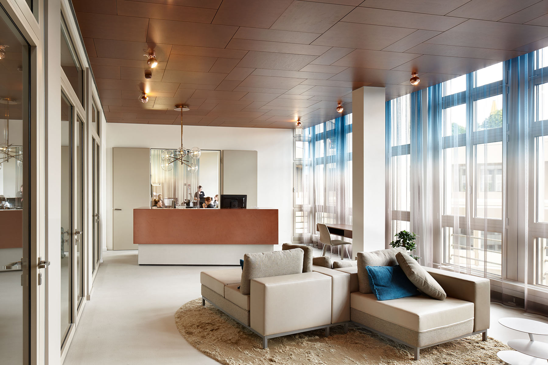 Rezeptionsbereich des Ema House