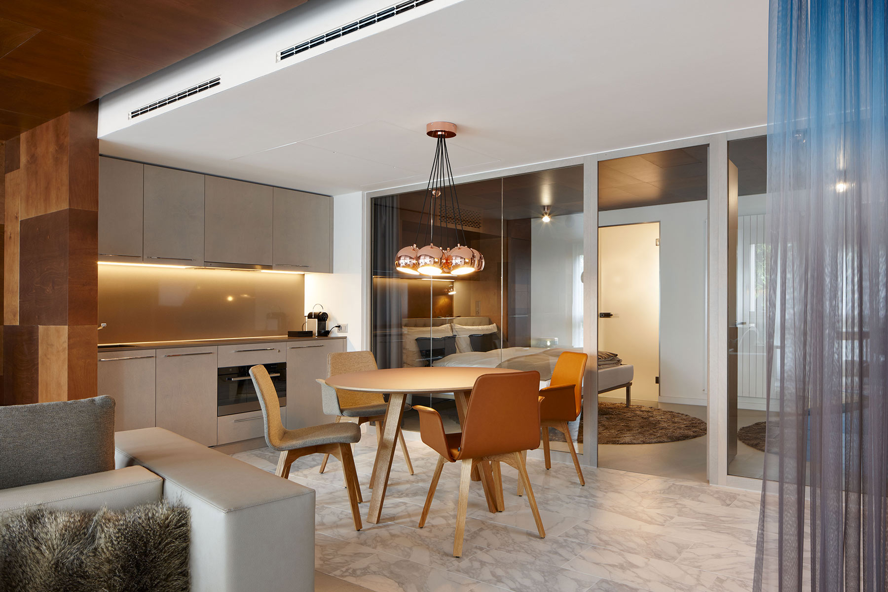 Hotelzimmer Ema House