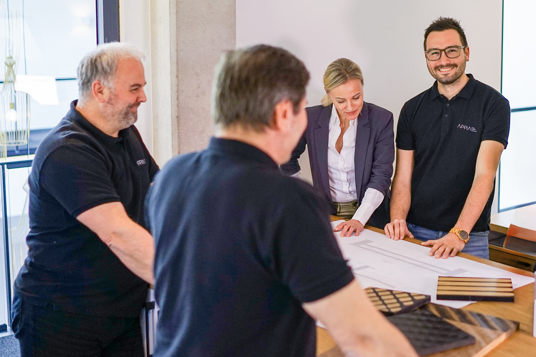 Studium fertig und arbeiten im Bereich Innenausbau, Kalkulation, Bau