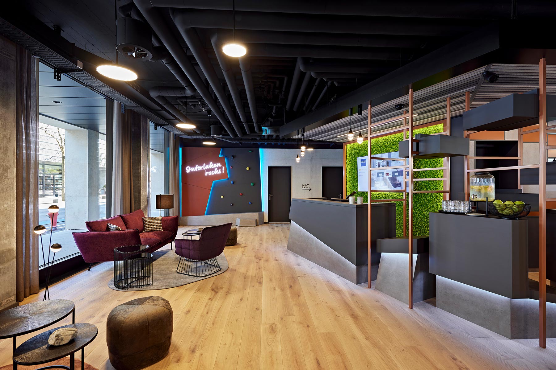 Instapoint "Interlaken Rocks"