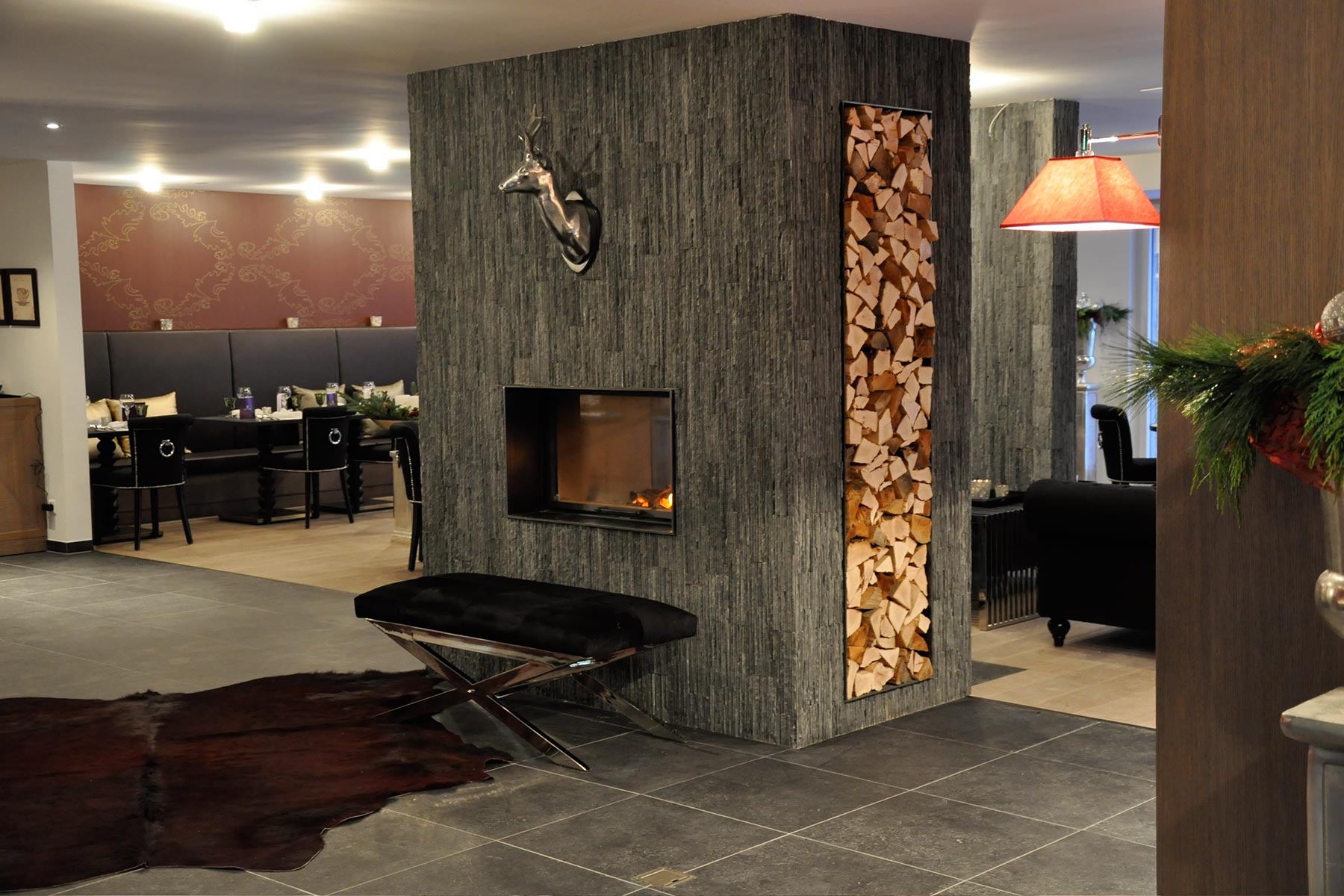 Ansicht Ofen im Suitenhotel Matthiol in Zermatt