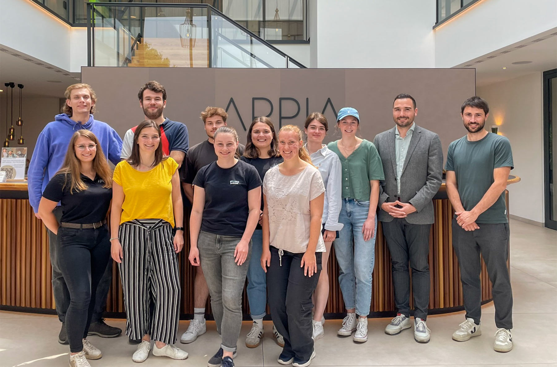 Gruppenfoto Besucher TH Rosenheim im Empfang von Appia