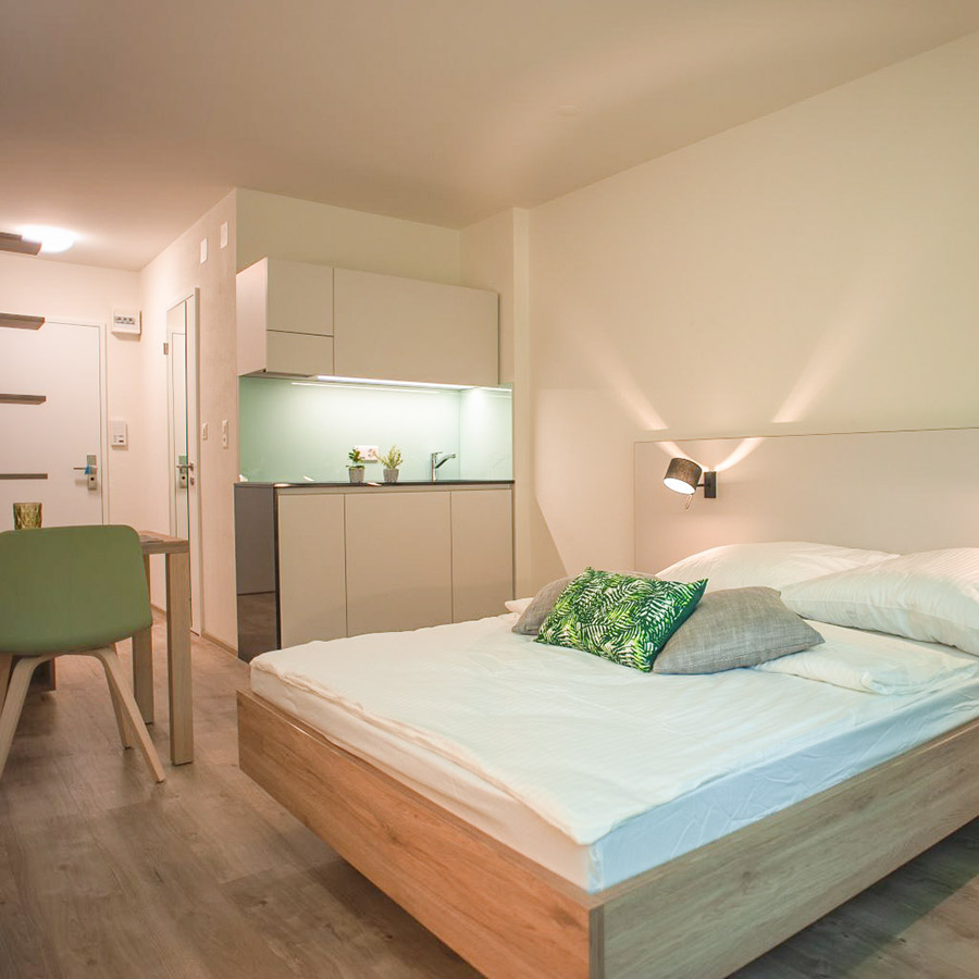 Einrichtung von Mitarbeiterwohnungen und Studios