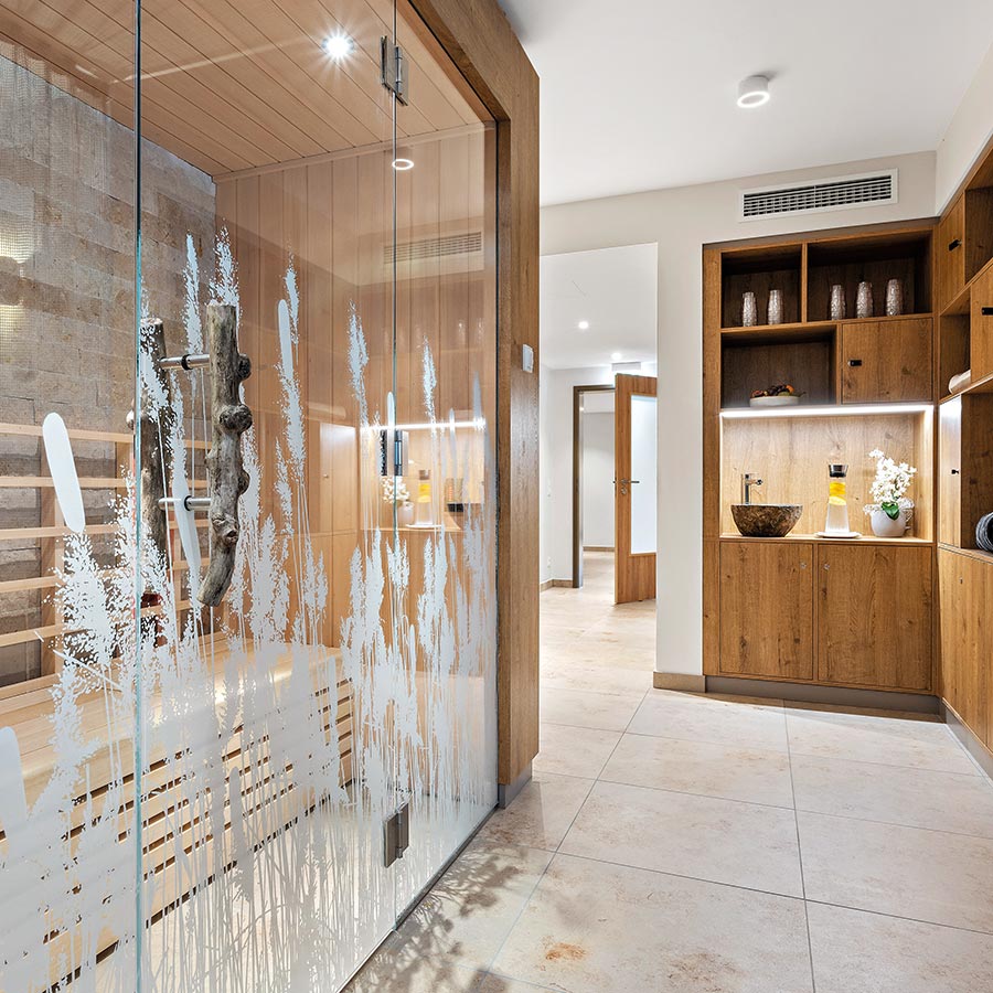 Innenarchitektur Wellnessbereich mit Infrarotkabine