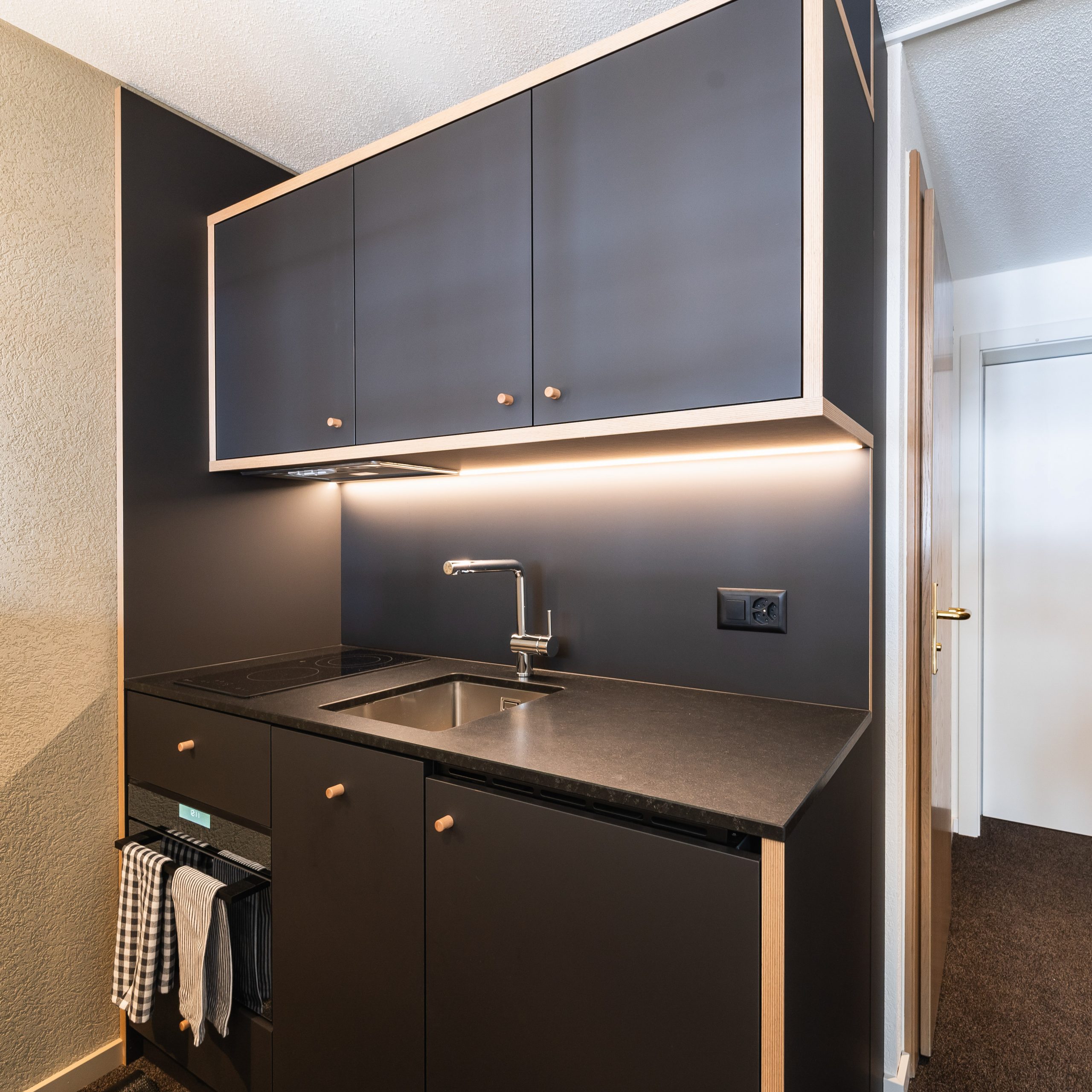 Einbauk&uuml;che f&uuml;r Personalzimmer