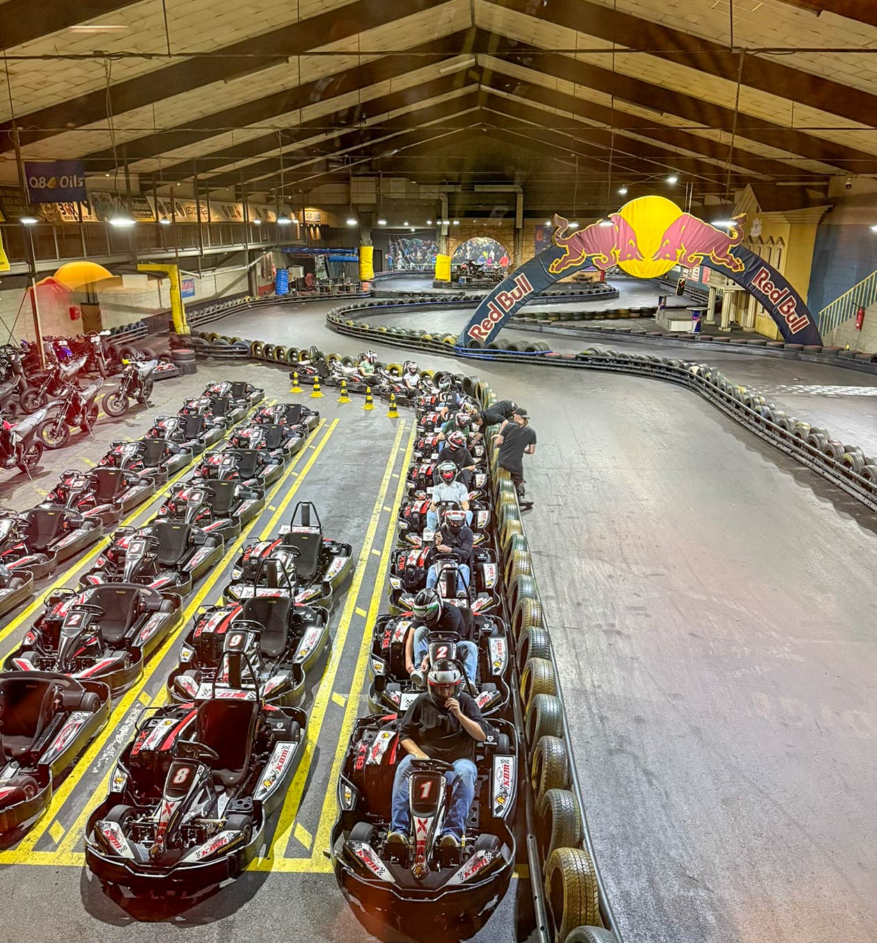 Azubiausflug Kartbahn Aufstellung