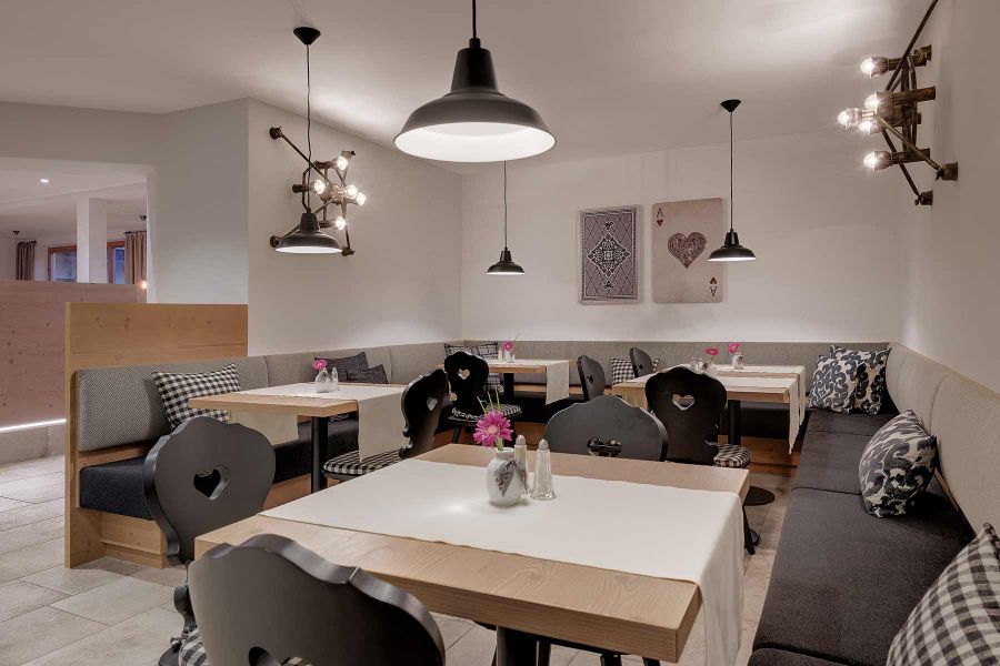 Sitzecke im Restaurant in Ruhpolding