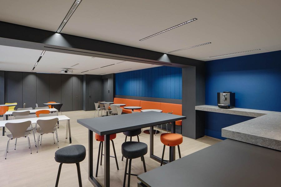 Mitarbeiterkantine, Pausenbereich und Meetingraum