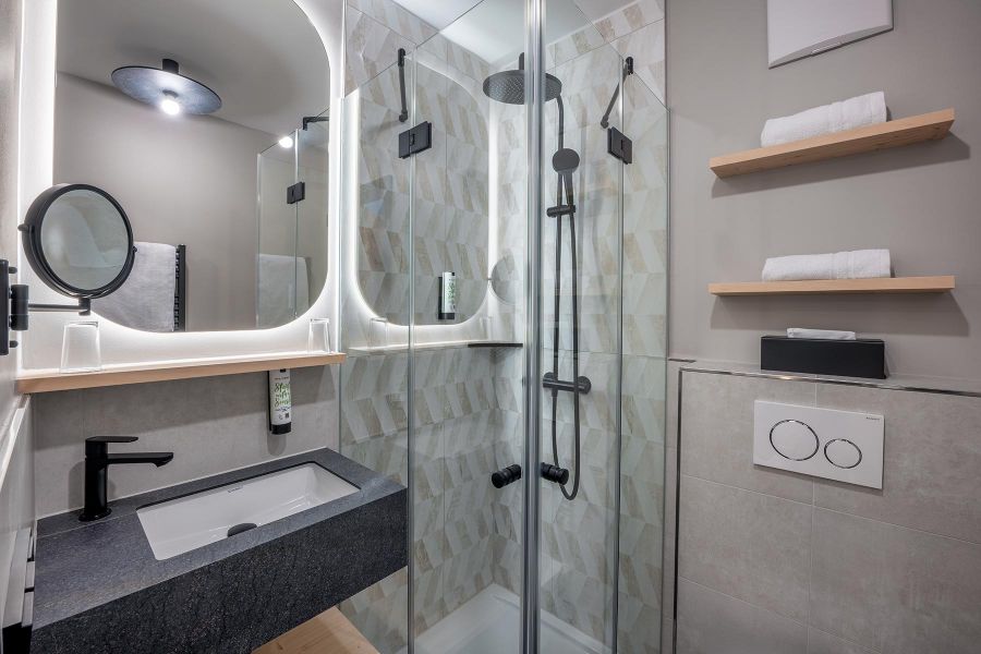 modernes Hotelbad im Hotel Sch&auml;fflerwirt M&uuml;nchen