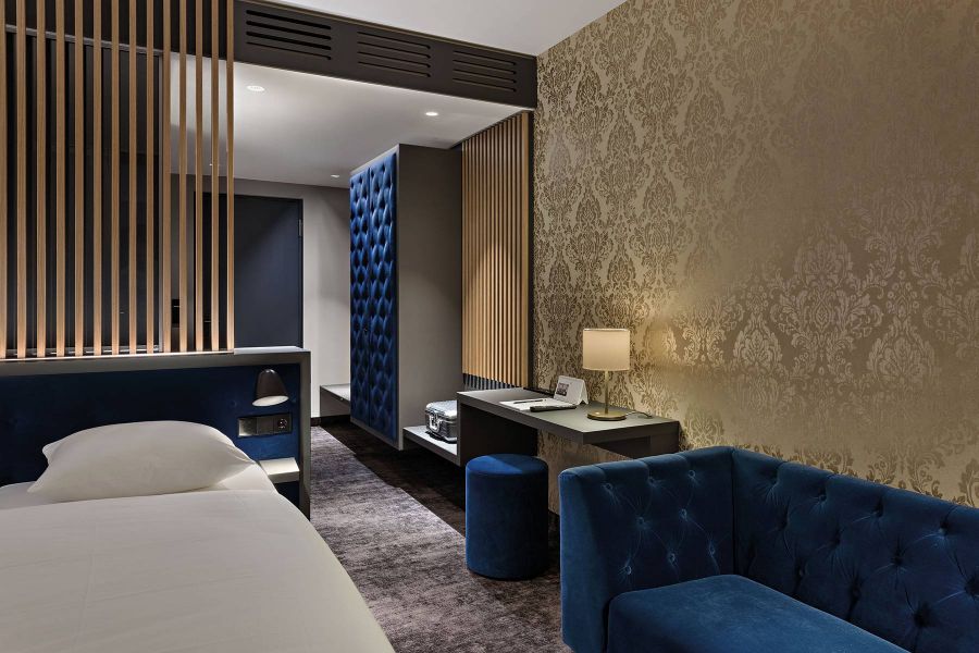 Luxuri&ouml;s ausgestattete Zimmer in edlen Materialien im Emser Thermenhotel - Innenausbau und Ausstattung durch APPIA Contract GmbH