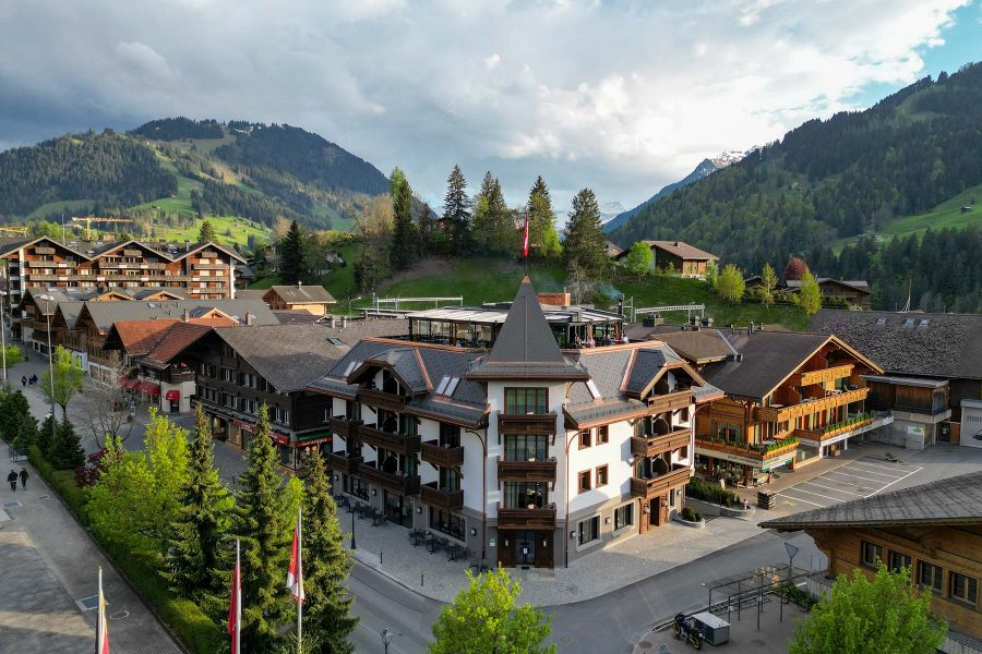 exterior view of boutique hotel The Mansard