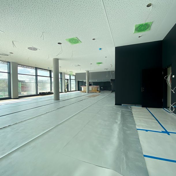 Fertige Bürogestaltung mit Innenarchitektur und Ausstattung und Technischer Office Planung