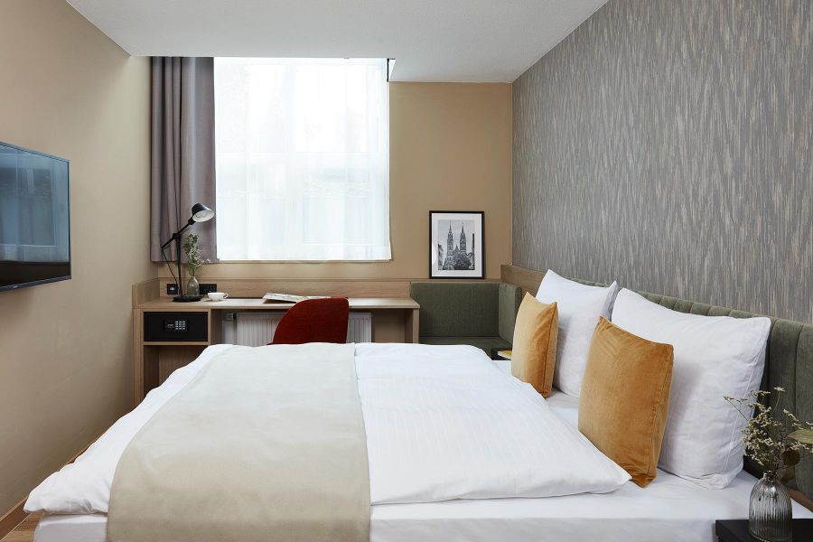 Doppelbett im Studio Apartment