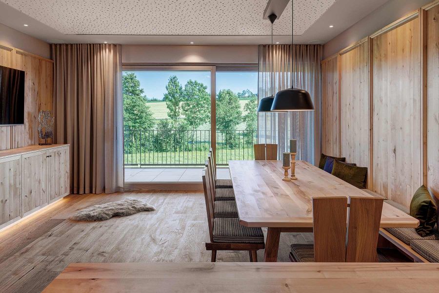 rustikales 3D-Stüberl mit Blick ins Grüne