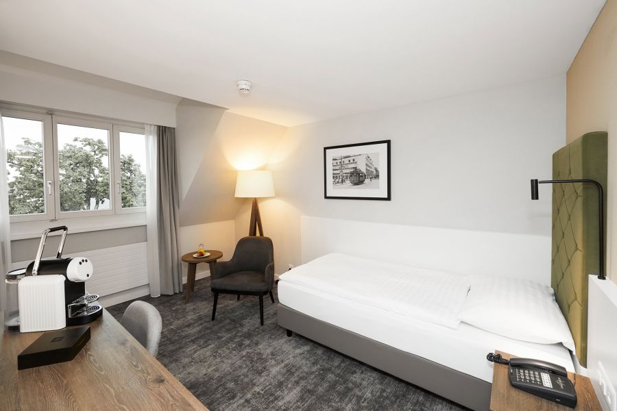 Single room of the Hotel Loewen am See