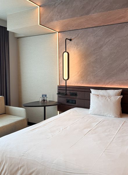 Zimmer im Novotel Airport München von Appia eingerichtet