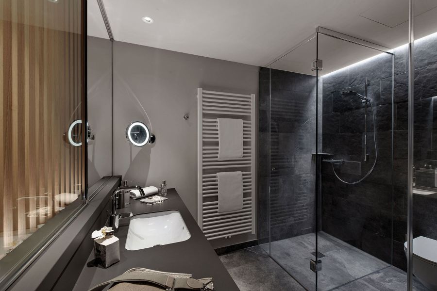 Moderne B&auml;der im Emser Thermenhotel - Innenausbau und Ausstattung durch APPIA Contract GmbH