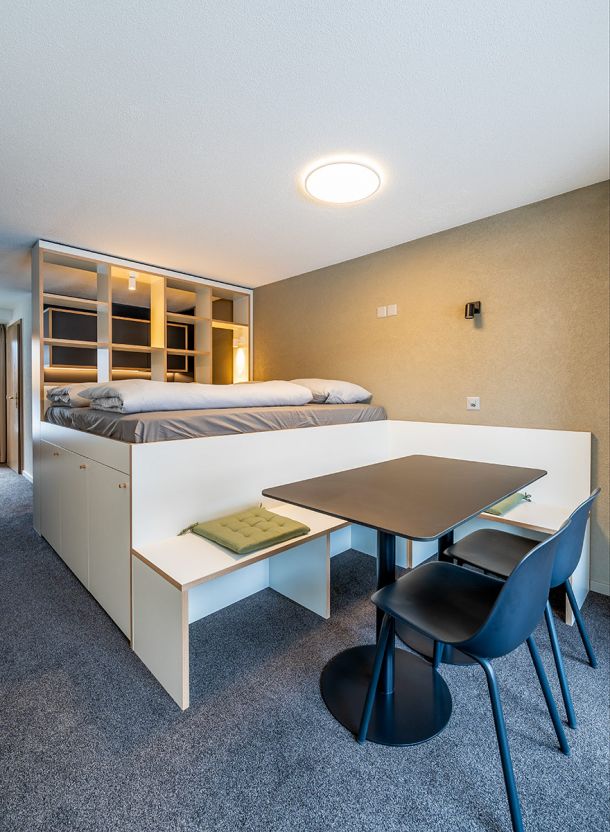 Homebase Mitarbeiterhaus Schlafbereich