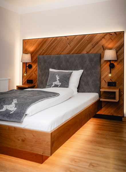 Gemütliches Einzelzimmer im rustikalen Stil mit Holz von Appia