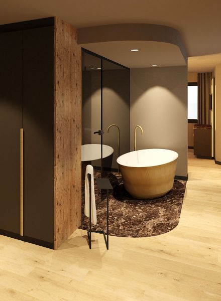 Free-standing bathtub in the Superior Suite