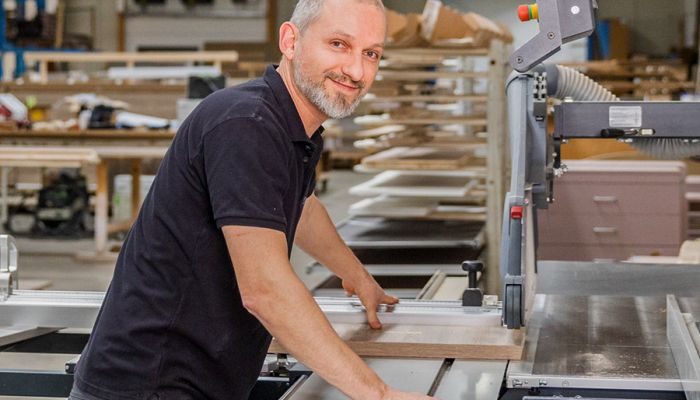 Arbeiten in der Hotelmöbel-Manufaktur von Appia