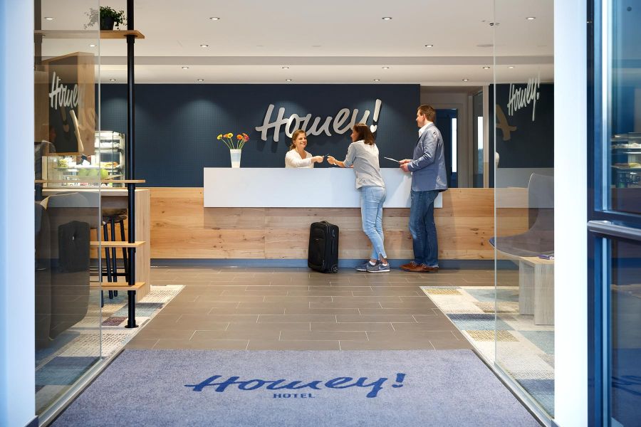 Tresen in der Hotel-Rezeption