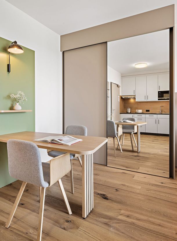 Apartment Schreibtisch Großen Spiegelschrank